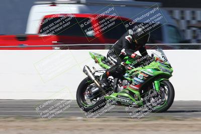 media/Oct-05-2025-CVMA (Sun) [[beeef4f201]]/Race 2-Supersport Middleweight/